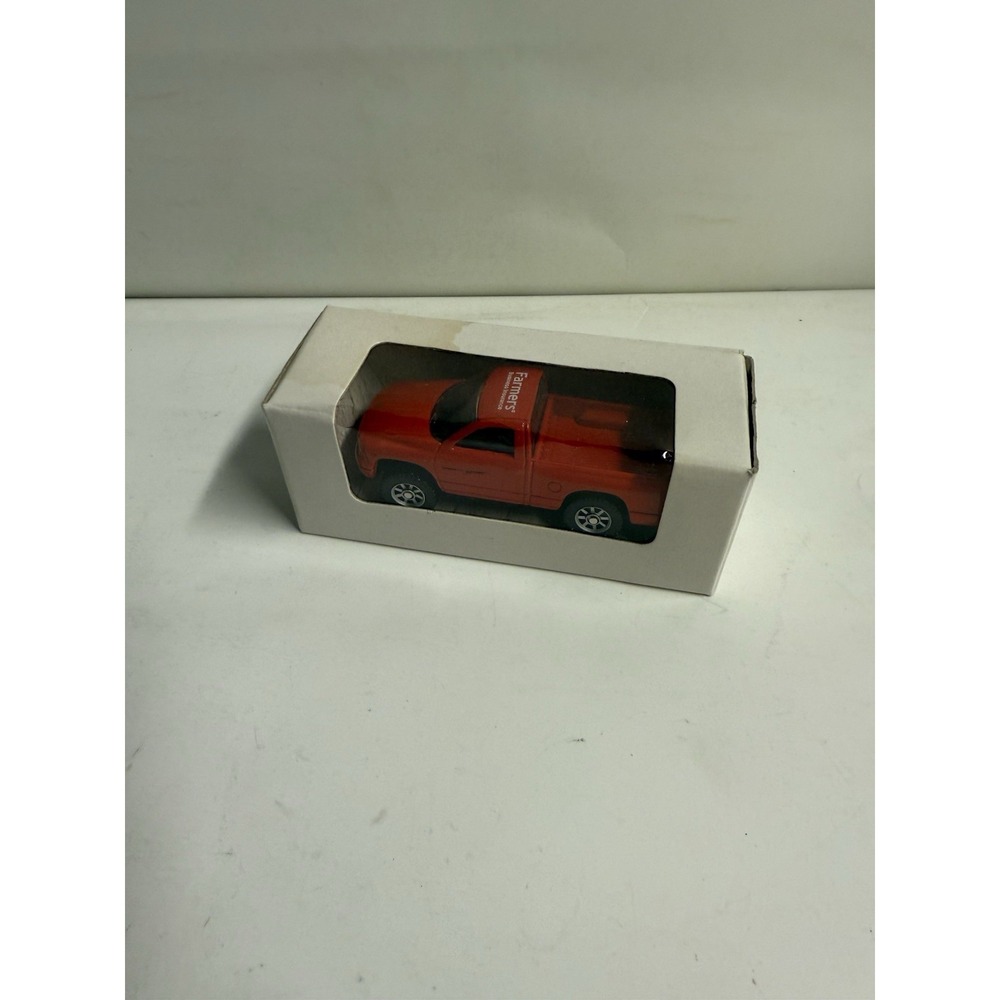 Dodge Dakota Sport Maisto Die Cast Metal Red Truck Limited 12/2000  (G3)‎
